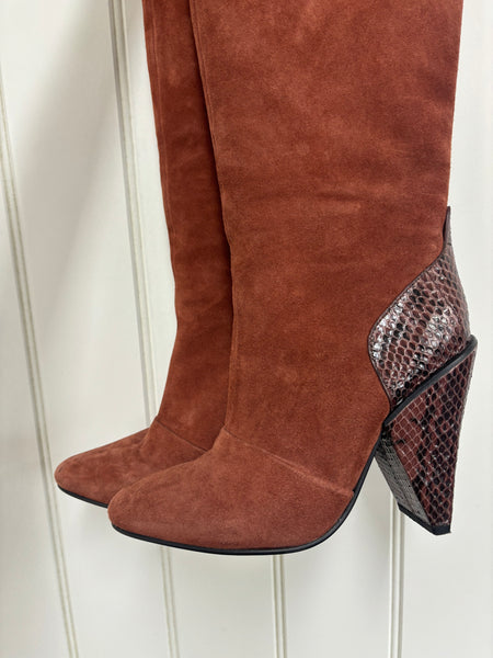 Chloe Suede Boots 6