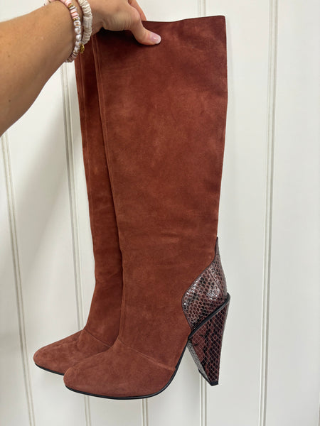 Chloe Suede Boots 6